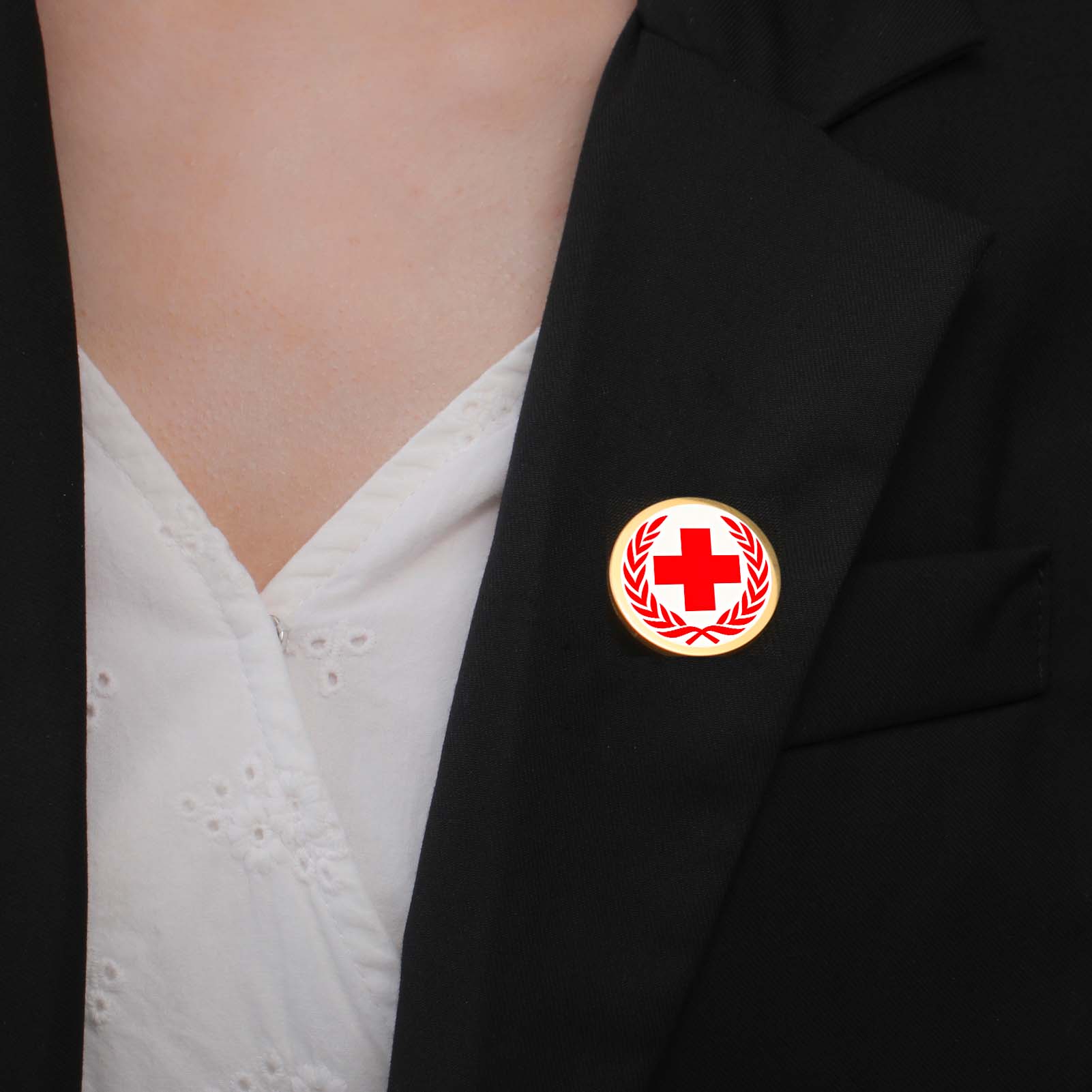 Фото-значок на заказ с печатью – обзор и цена Tuxedo Lapel Pin